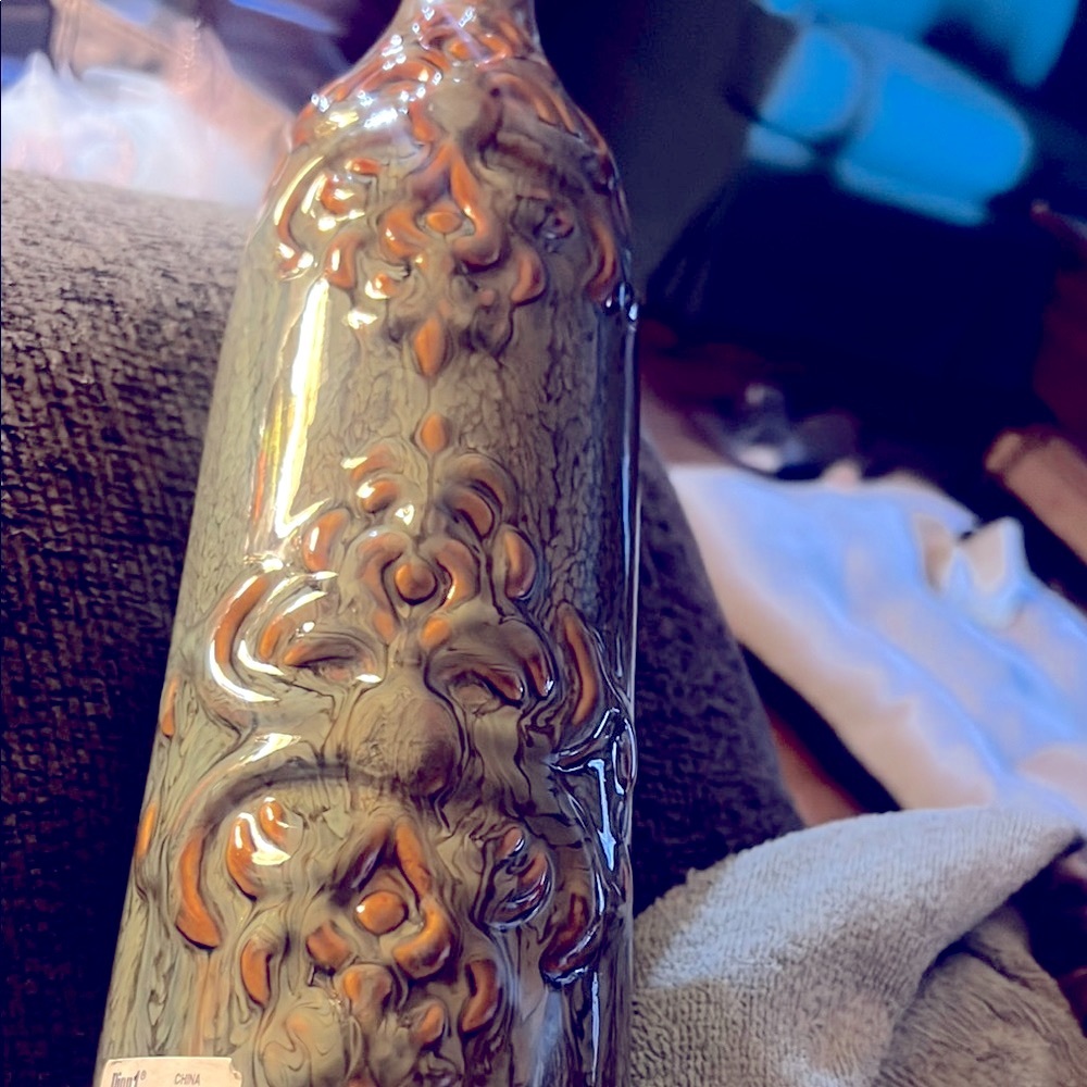Decorative Green Ceramic Vase - Picture 3 of 6
